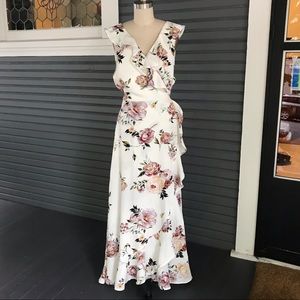 Gorgeous LEITH maxi dress